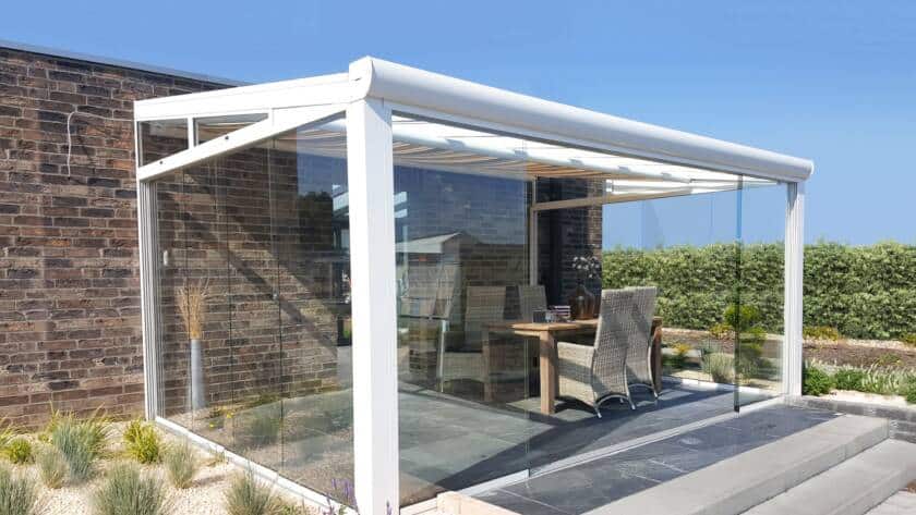 Blu Window produzione e vendita pergola con vetrata panoramica
